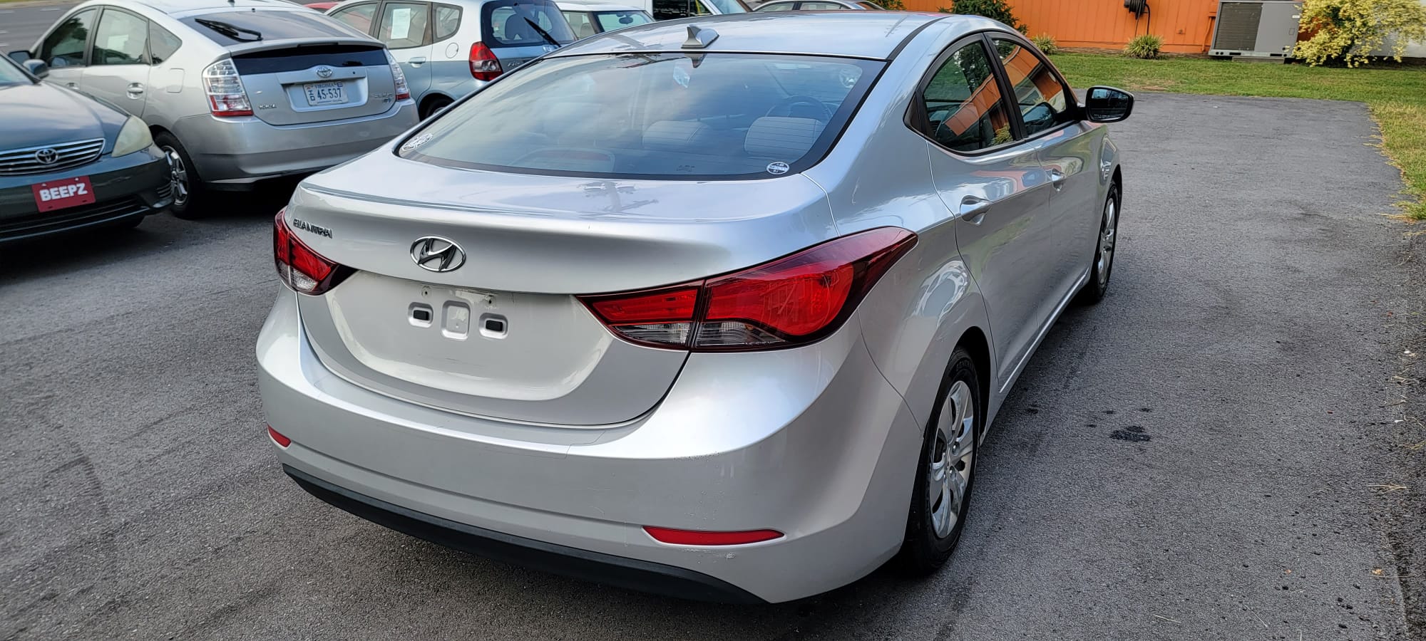 2016 Hyundai Elantra full